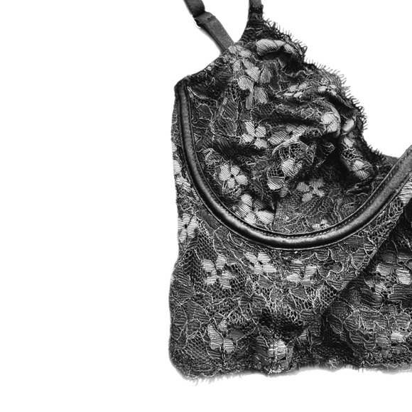 Victoria Secret Black Lace "Dream Angel" Corset Bra - 32C - Picture 2 of 4